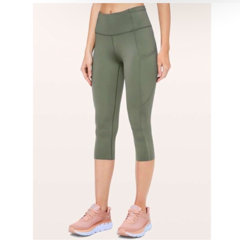 Lululemon fast and free crops 19” size 12